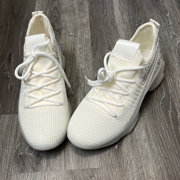 Madden Girl white sneakers - Picture 4 of 8